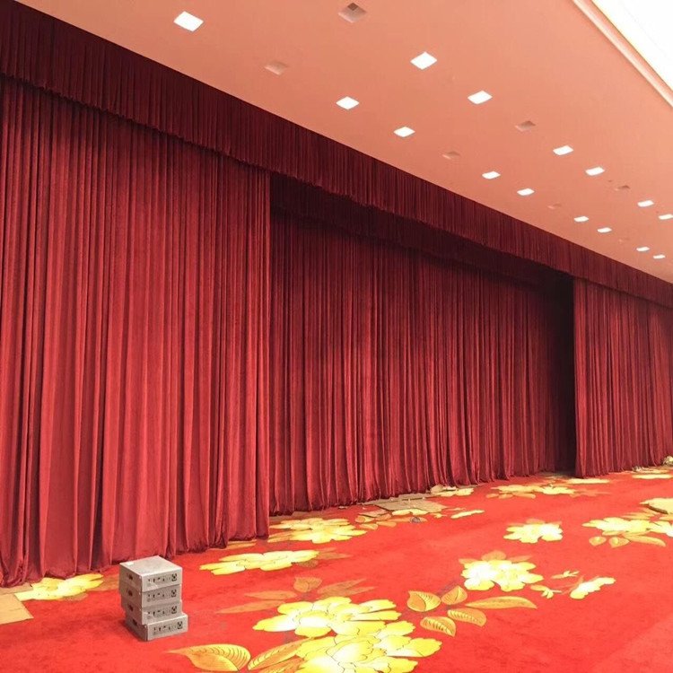 學(xué)校多功能廳舞臺(tái)、會(huì)議室與報(bào)告廳的電動(dòng)阻燃幕布設(shè)計(jì)與安裝方案